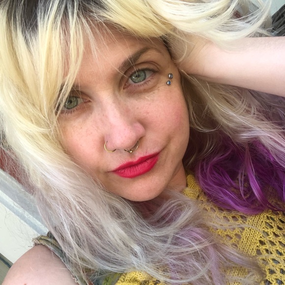 Meet your Posher, Lydia - Picture 5 of 9